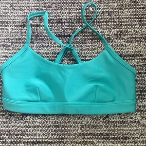 ALO Yoga Airlift Intrigue Sportsbra